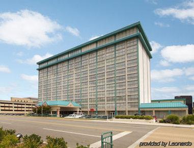 Four Points By Sheraton Hotel 3*